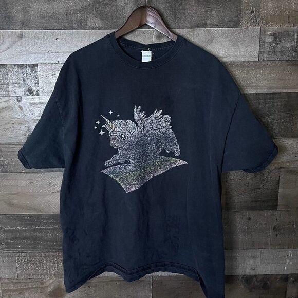 Pug Unicorn Shirt XL - Picture 1 of 3